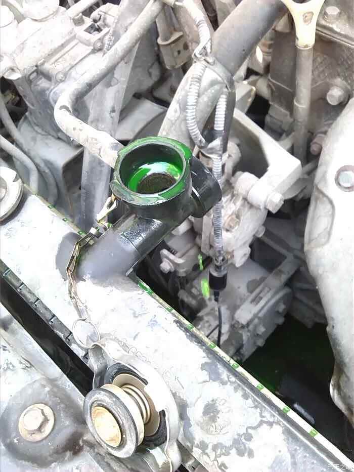 【图】f3作业:自己动手更换防冻液_比亚迪f3论坛_汽车之家论坛