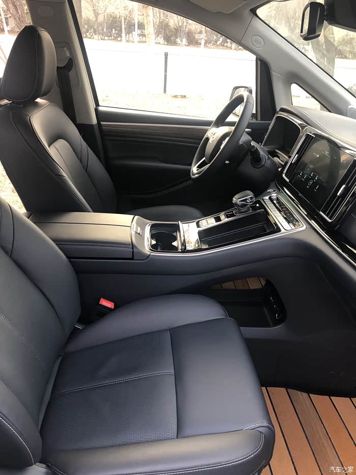 舒适随行,新增传祺m8