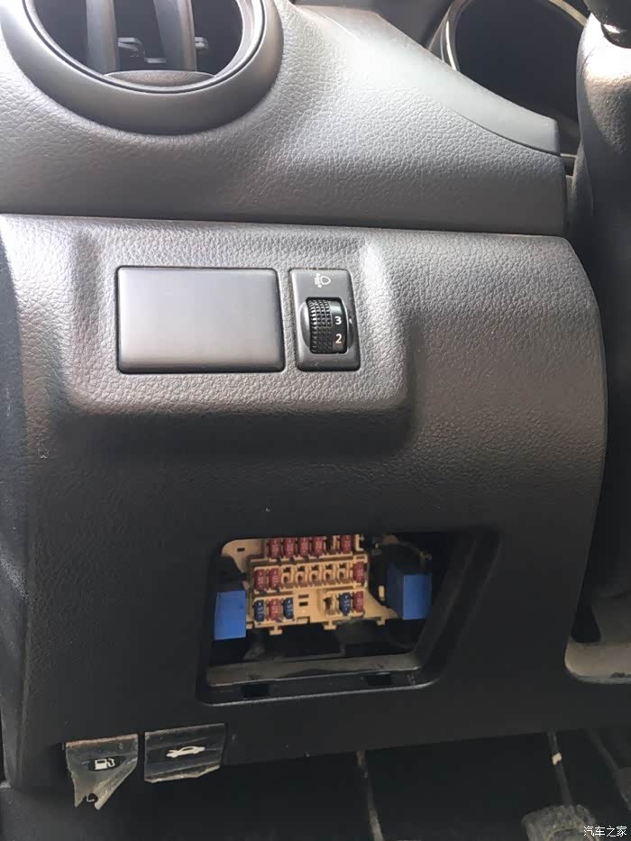 2013款骊威obd接口