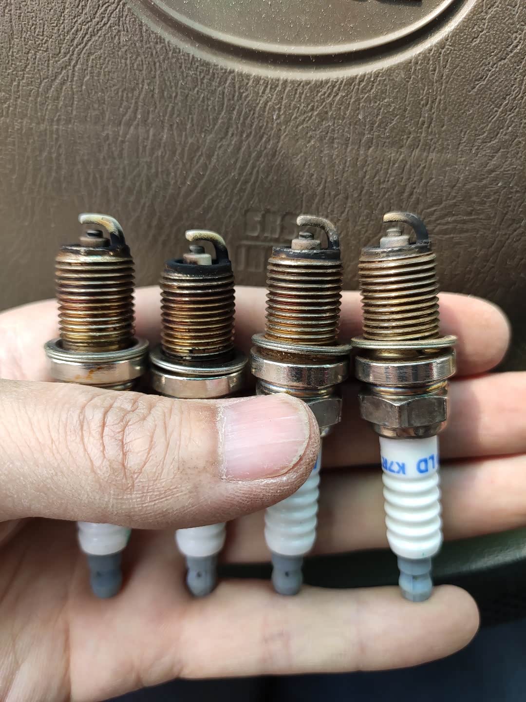 终于把k7rti火花塞换了86000公里473qb发动机