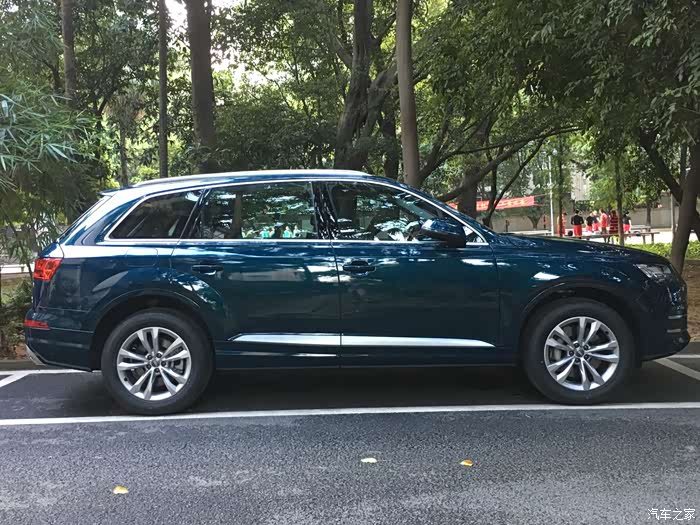 【图】q7星际蓝,有人提这个颜色的车么,好不好看_奥迪q7论坛_汽车之家