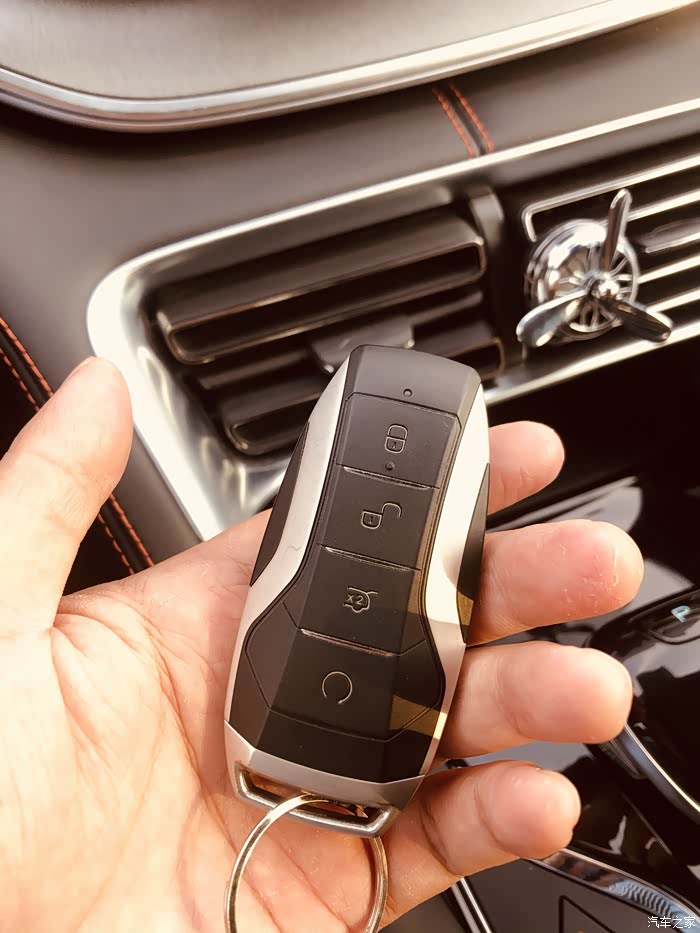 心心念念的宋plus,今天试驾车体验一下有了nfc钥匙这个功能可以让手机