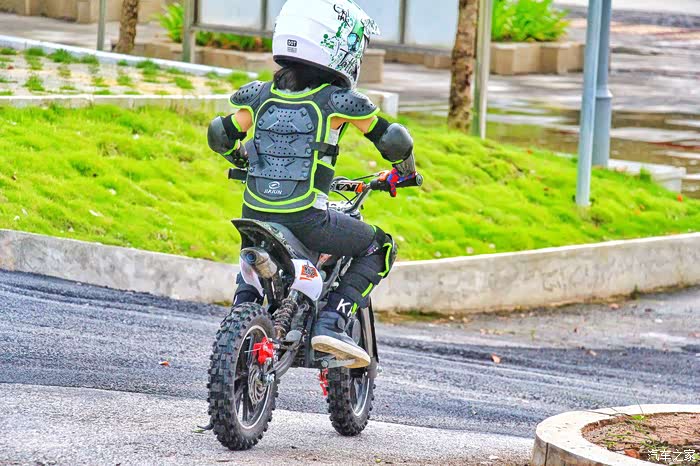 成长印记,小小摩托车!