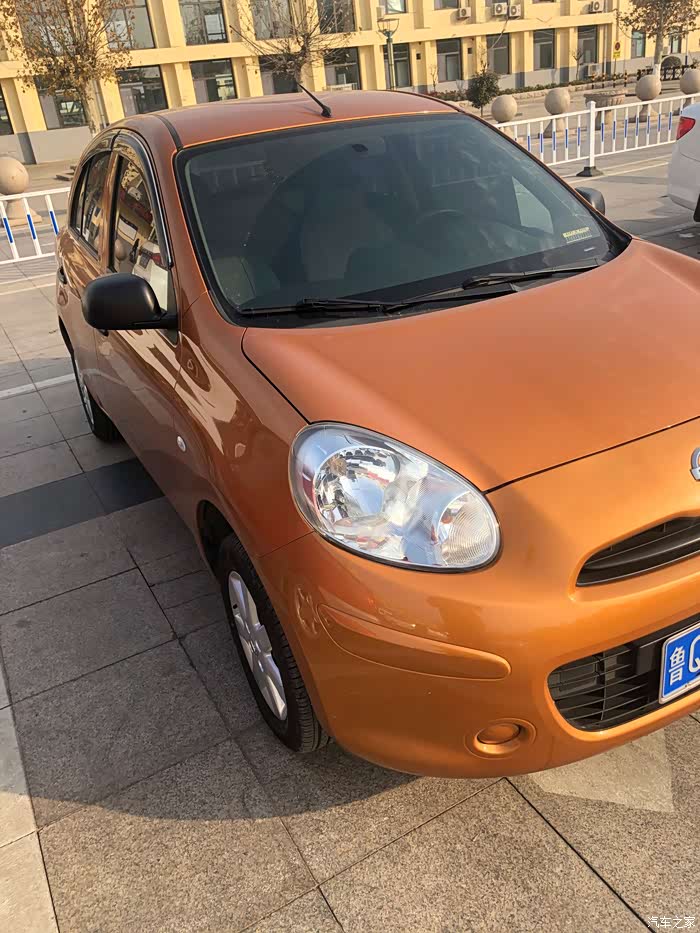 临沂11年上牌日产玛驰