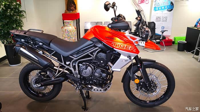 凯旋tiger800国内售价149995元中量级拉力再添猛将