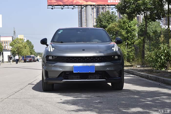 在领克05和奥迪q3之间纠结到店看车定乾坤