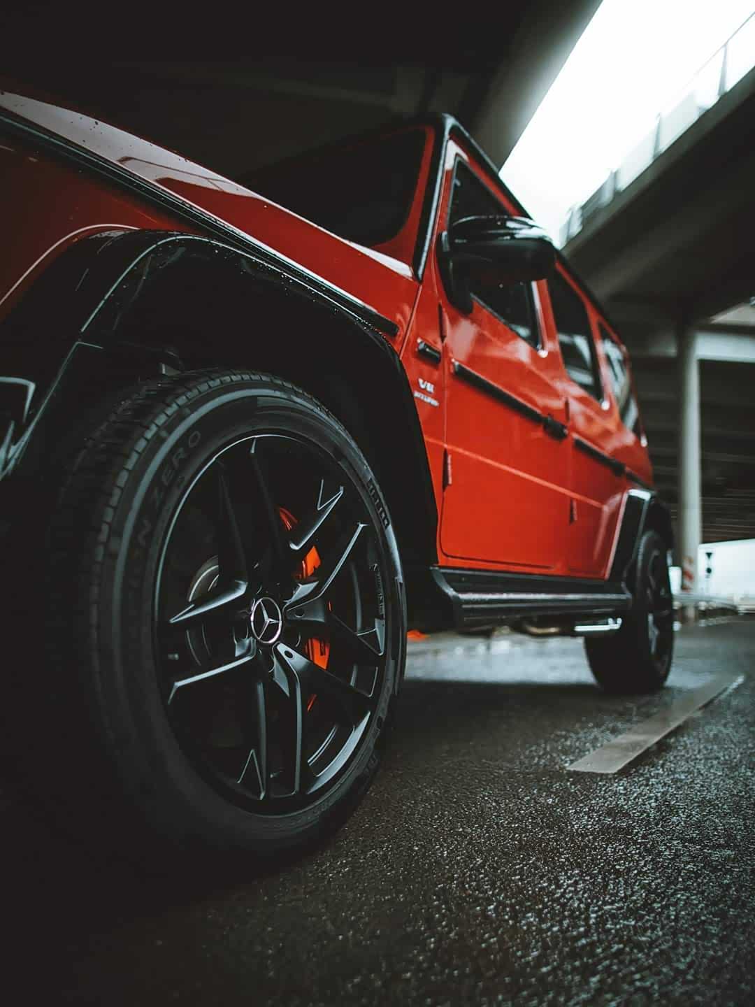 红黑配amg g63.有人说,车的颜色真的很重要,你觉得呢?