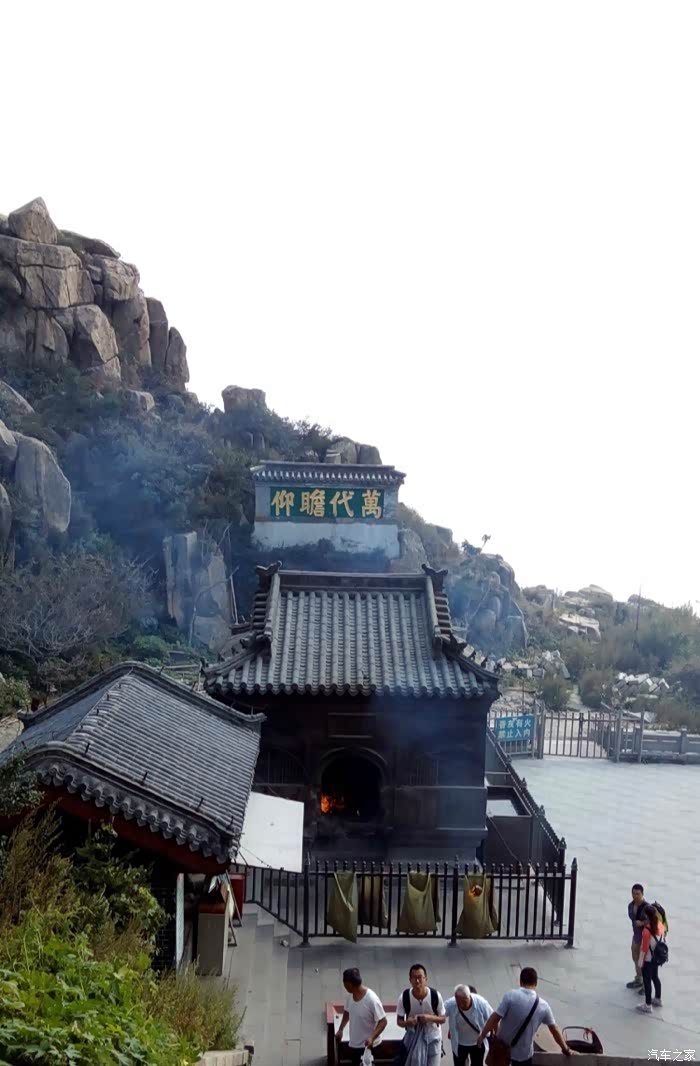 我和老婆去泰山座驾比亚迪元ev360