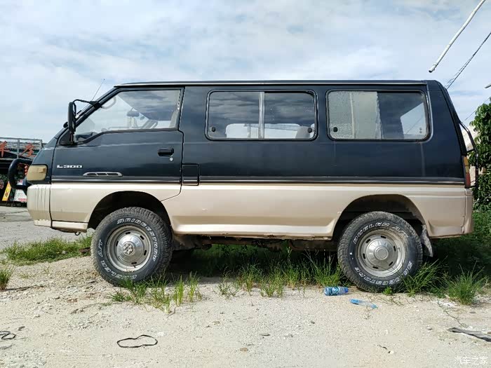 【图】街拍 三菱l300四驱 进口版_得利卡论坛_汽车之家论坛