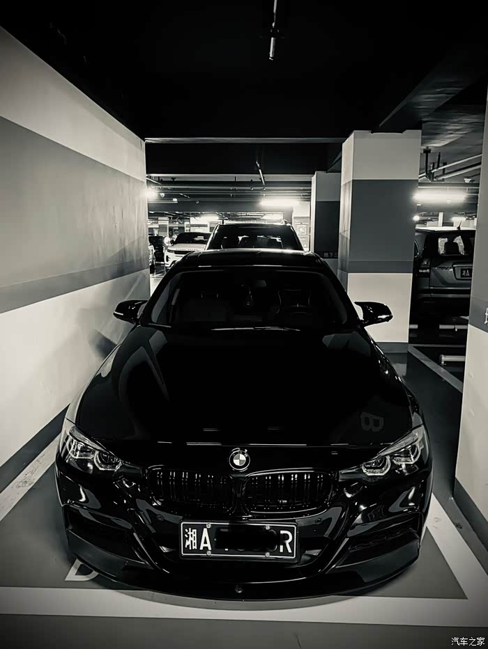 个人出精品宝马330li运动耀夜宝石青黑武士内附改装件