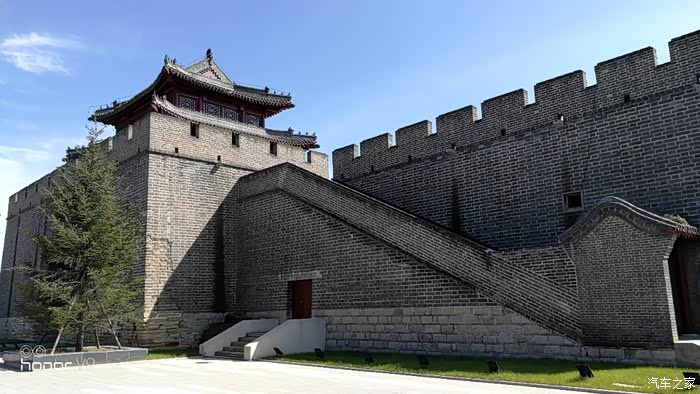 辽阳博越车友会秋高气爽畅游东京城城址天佑门
