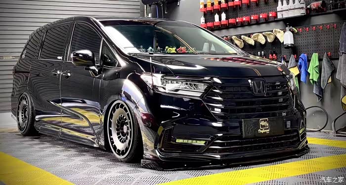 【图】朋友店里改的黑武士_奥德赛论坛_汽车之家论坛