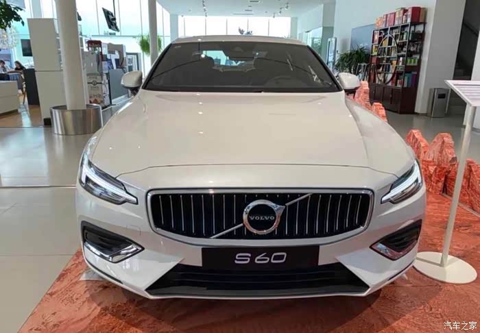 运动轿跑~沃尔沃s60