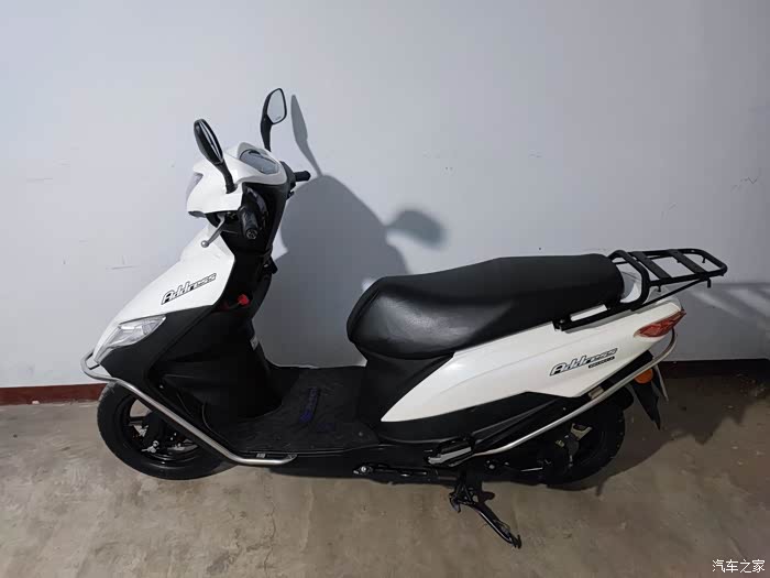 2021年11月12日入手济南轻骑铃木uu125丐版鼓刹