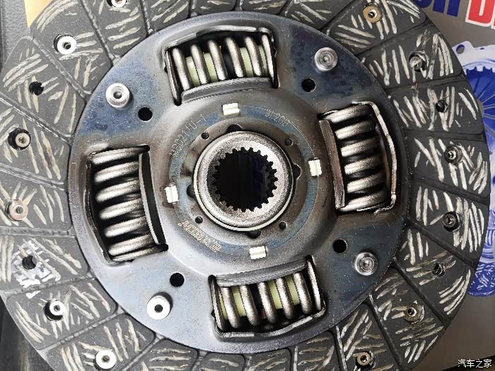 2020年1月11日更换爱思帝大金离合器感受离合器超级轻爽