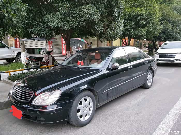 出售蝴蝶奔02年奔驰s320