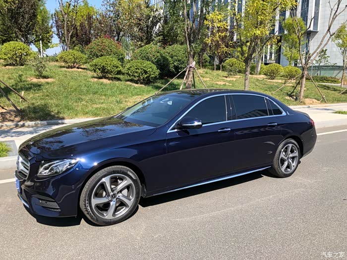 1366 | 回复: 8 奔驰e级论坛 e300大标豪华,钙石蓝和黑色怎么选啊?
