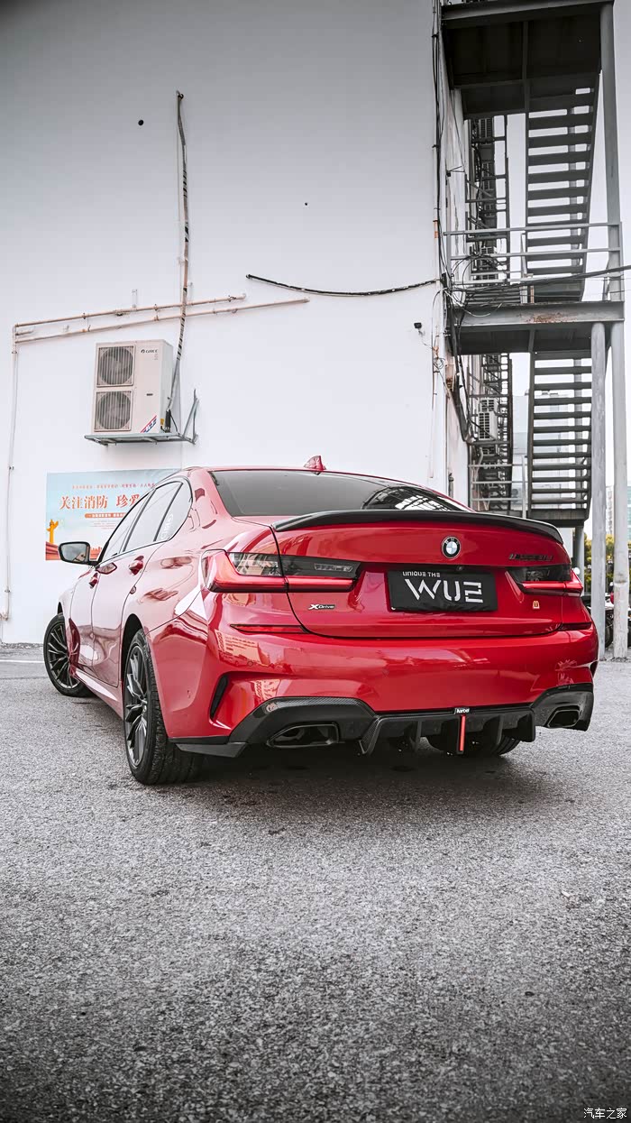 【图】红色暴风 | 苏州宝马3系升级卡布尔碳纤维后唇_宝马3系论坛