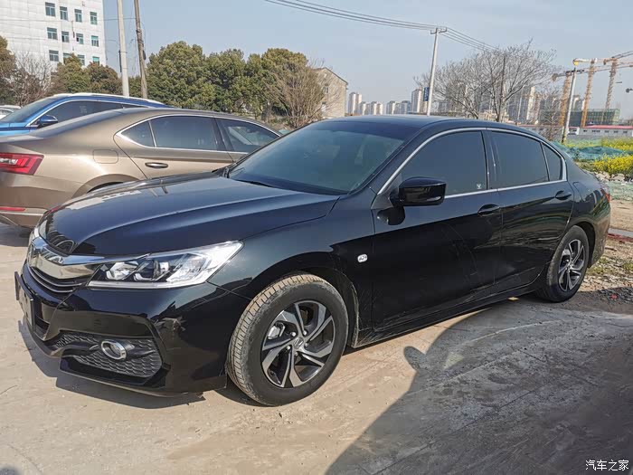 二手车只选,最终敲定9.5代雅阁