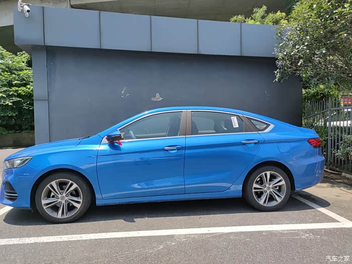 新车到手梦中轿跑吉利缤瑞来自蓝色星球的梦