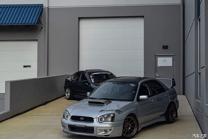 斯巴鲁翼豹wrxsti八代bmwe4真的喜欢