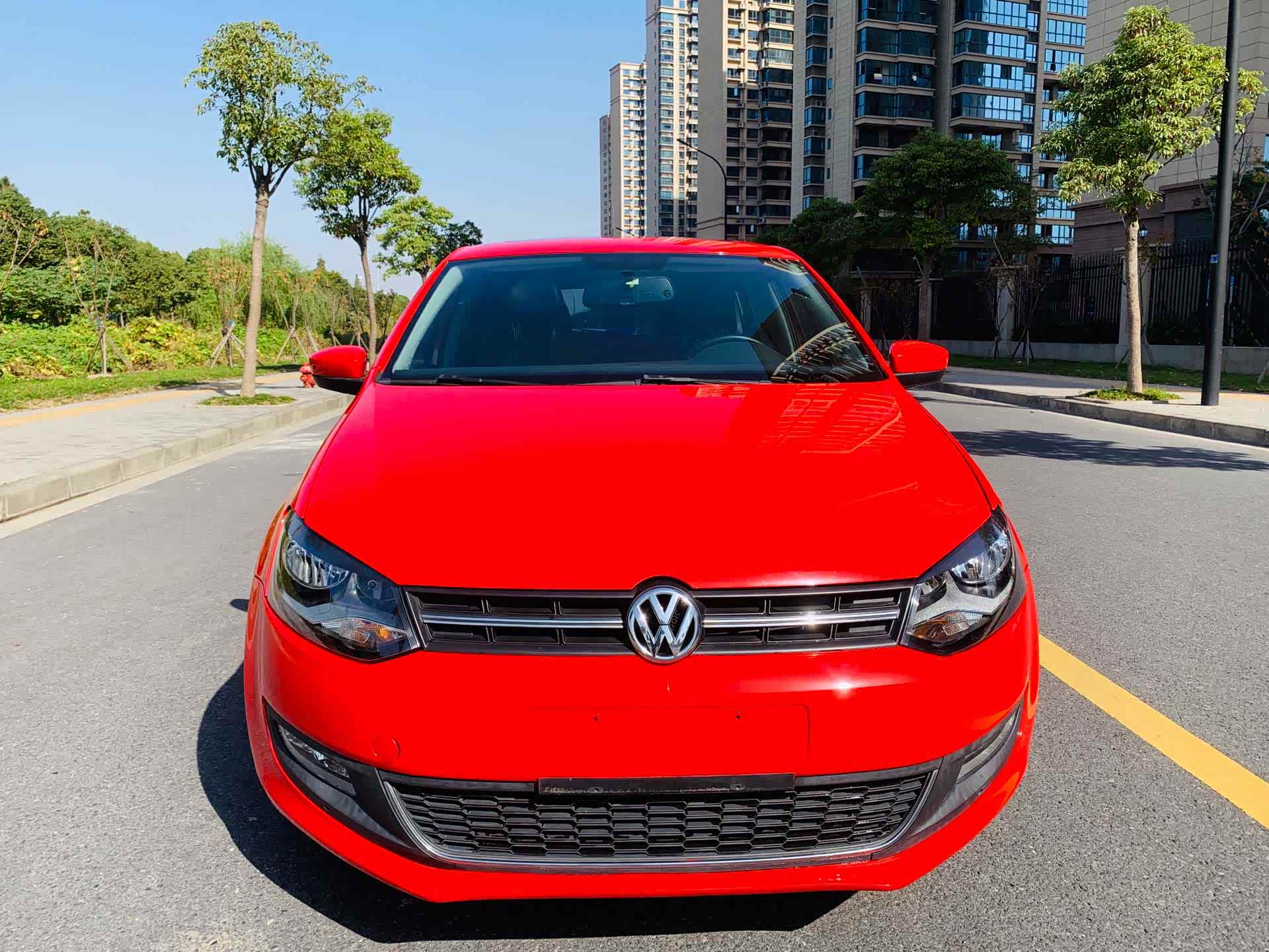 【图】红色大众带来的是更加激情的体验_高尔夫论坛_汽车之家论坛