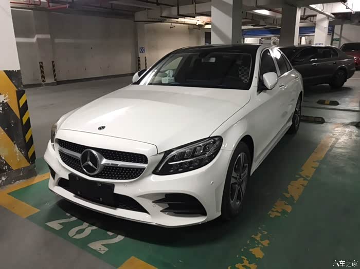 奔驰c260l33.8万全包贵吗下月到车