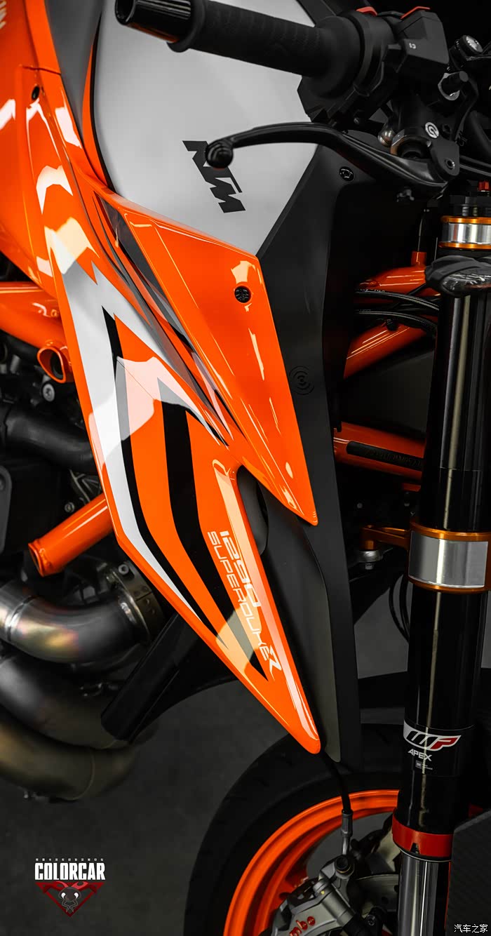 ktm1290车身改色喷漆公路上最靓的仔