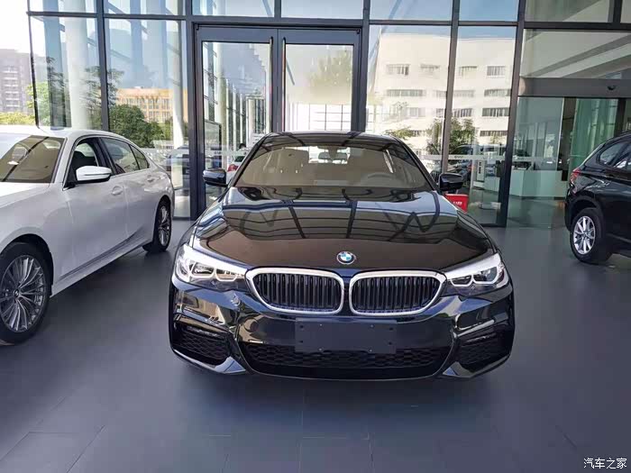 【图】新5系 525li外黑内摩卡半年用车作业—外观小改_宝马5系论坛