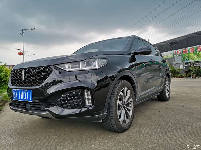 帅气的黑武士vv6高大威猛智趣体验