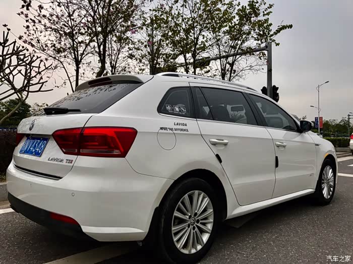 已售实价56万出大众朗行小旅行车