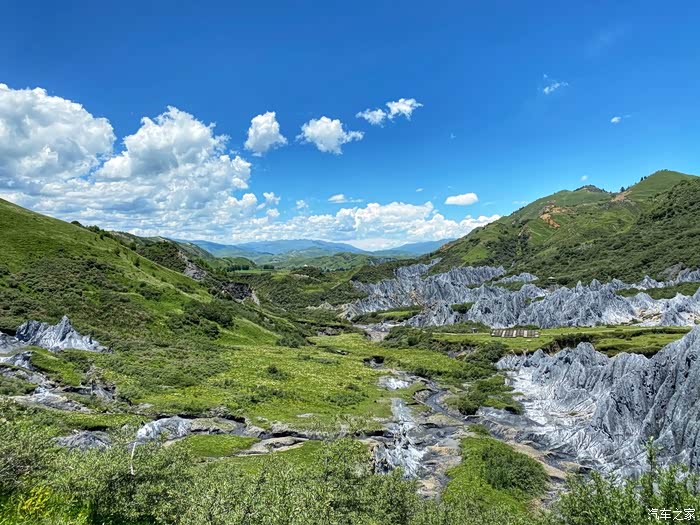 跑山康定墨石公园