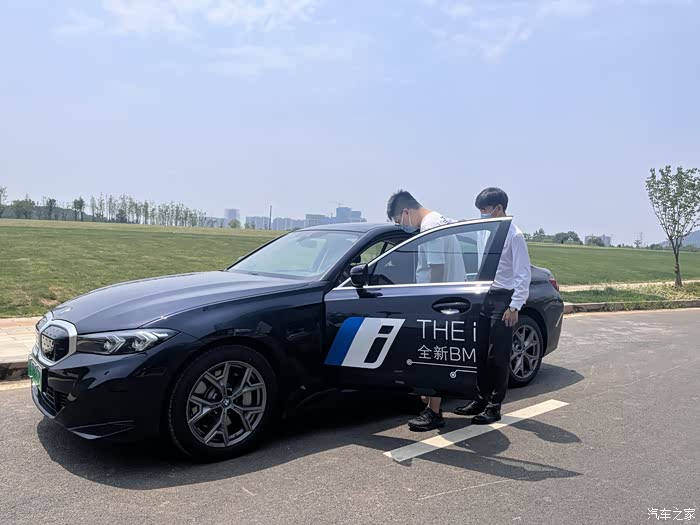 【图】试驾宝马i3,刚拿驾照人生首车怎么选?_宝马i3论坛_汽车之家论坛