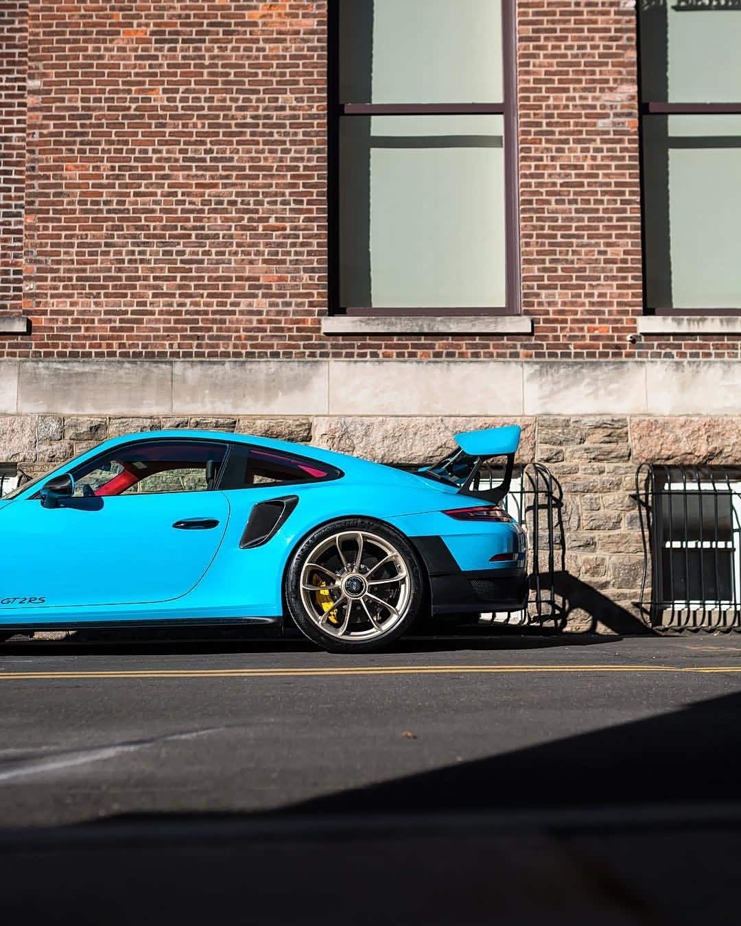 porsche 911 gt2rs,迈阿密蓝.