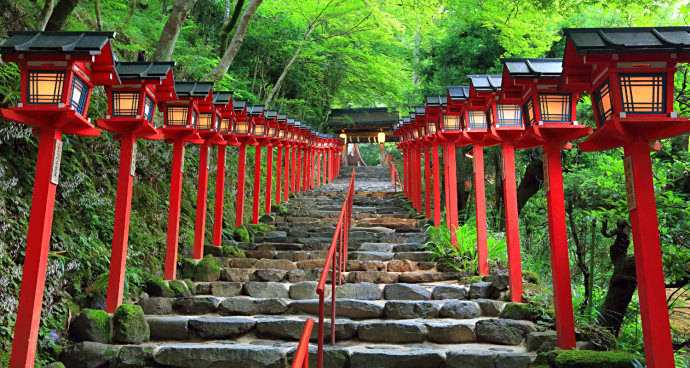 京都贵船神社,隐藏在绿树中的那份静谧与安宁