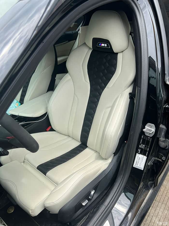 宝马530改m系运动座椅套件