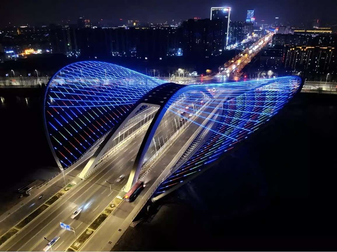 美丽的凤凰桥,你喜欢不?只要你喜欢就好.