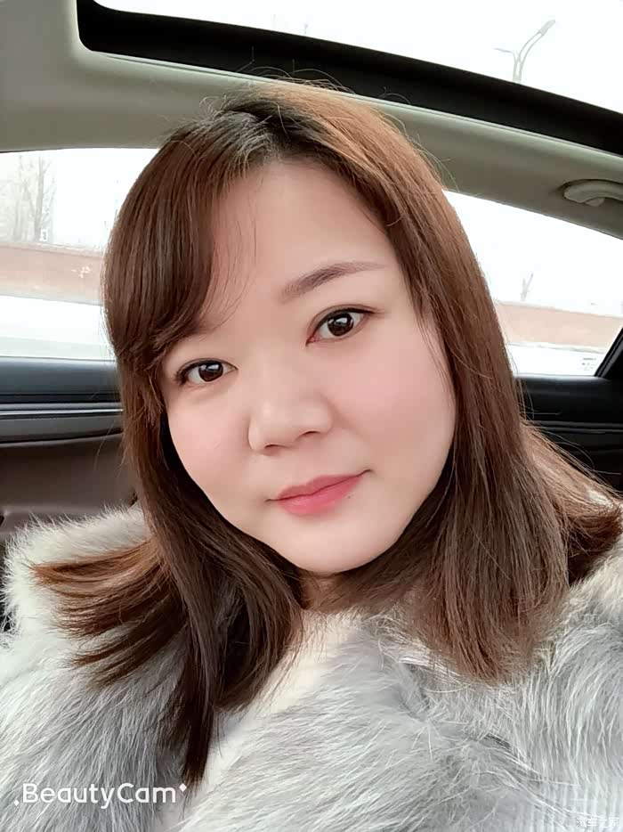 安阳河南帝豪gs俱乐总部甜美小娜给大白当车模