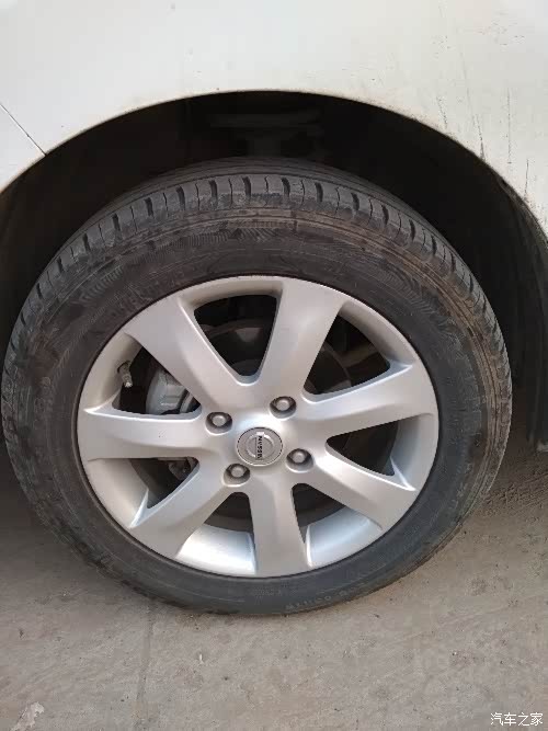 这轮胎最快试过170,拉着一车柚子