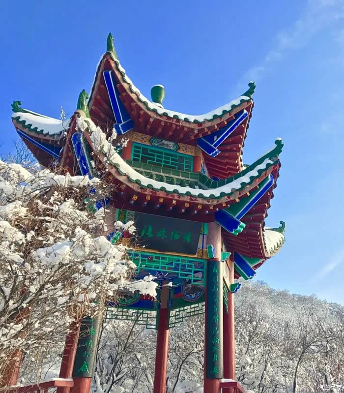 和沃尔沃s60l自驾游红后峡