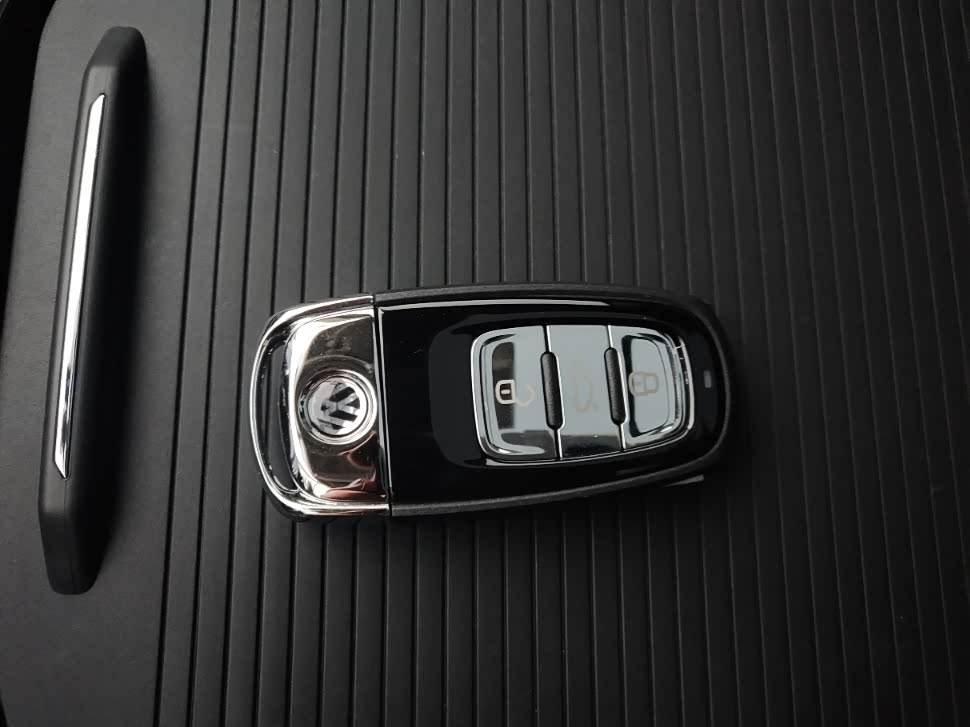 去旧迎新,欢迎新成员辉昂.