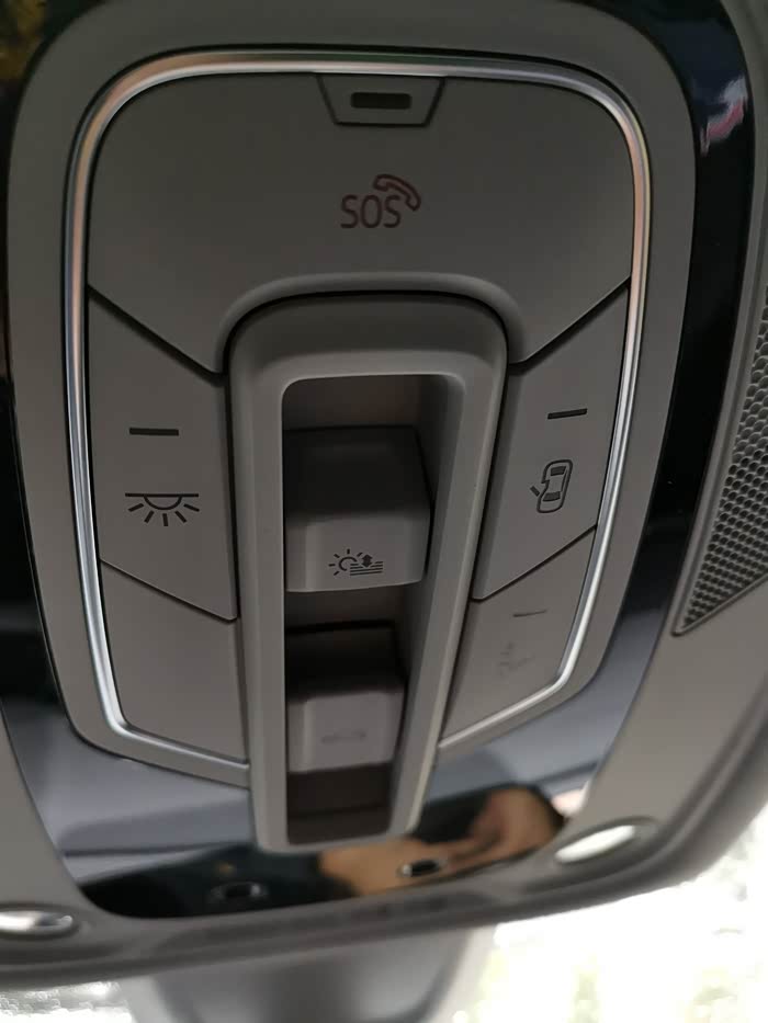 【图】时尚版有开门自动亮阅读灯吗?_奥迪q5/q5l论坛_汽车之家论坛