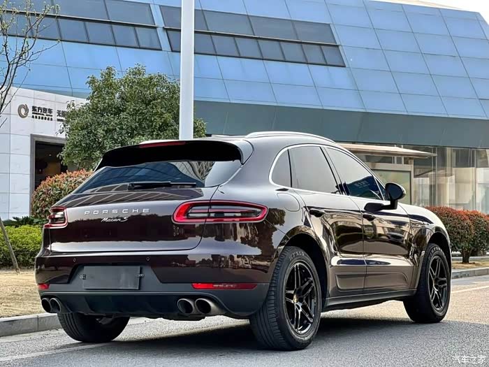 出手一台2017年30t保时捷macan