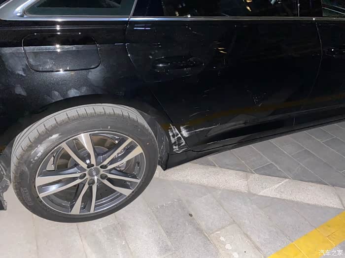 【图】2020a6右后车门剐蹭,需要钣金嘛,大概维修费用_奥迪a6l/a6(进口