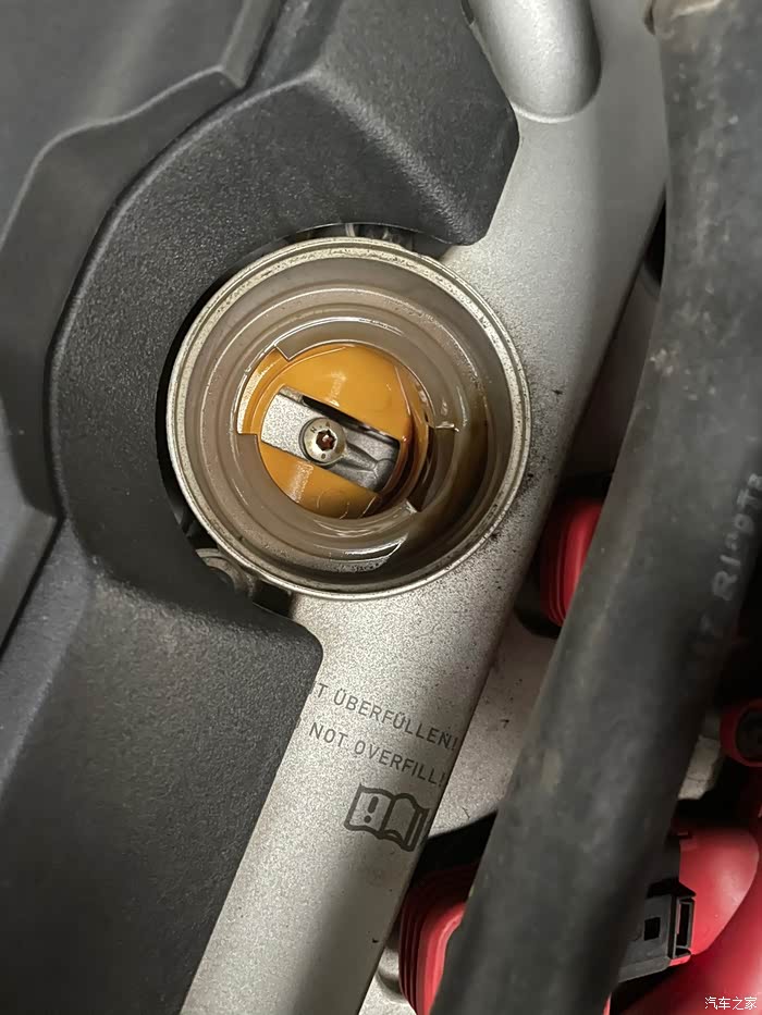 我这从机油盖打开看算脏吗奥迪25v6