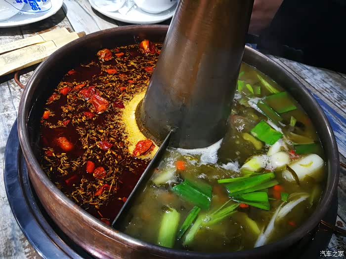 酸菜铜锅涮羊肉