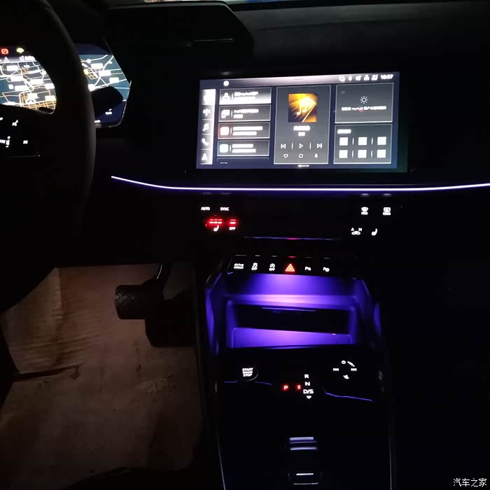 2021款全新奥迪a3sportback夜晚灯光秀街上最靓的仔