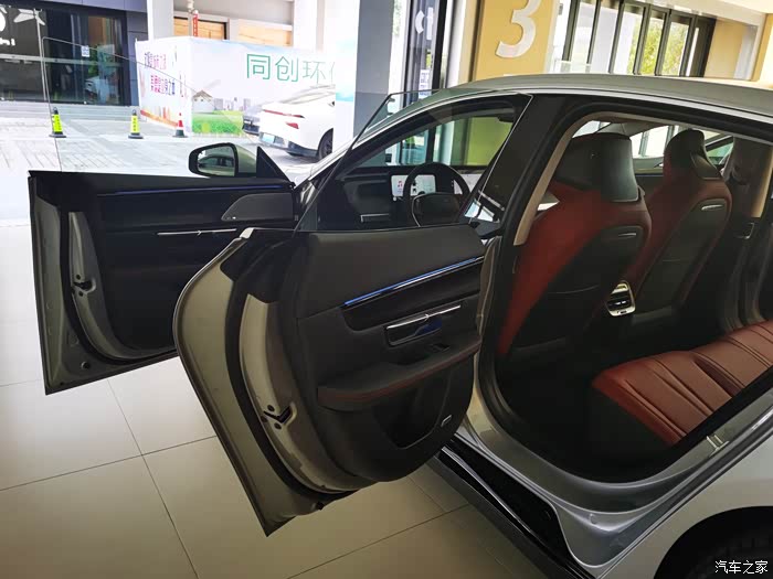 小鹏p7论坛 行驶4500公里带你重新认识小鹏p77外观颜值爆表 无框车门