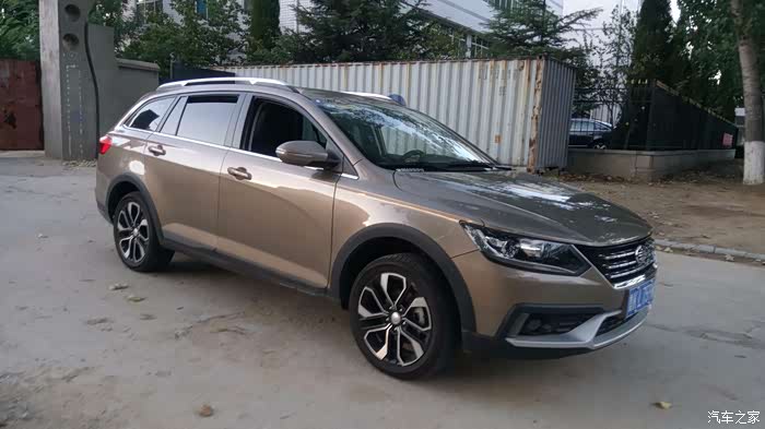 骏派cx65原来还有这个色,在网上看不到汽车颜色《香槟金》