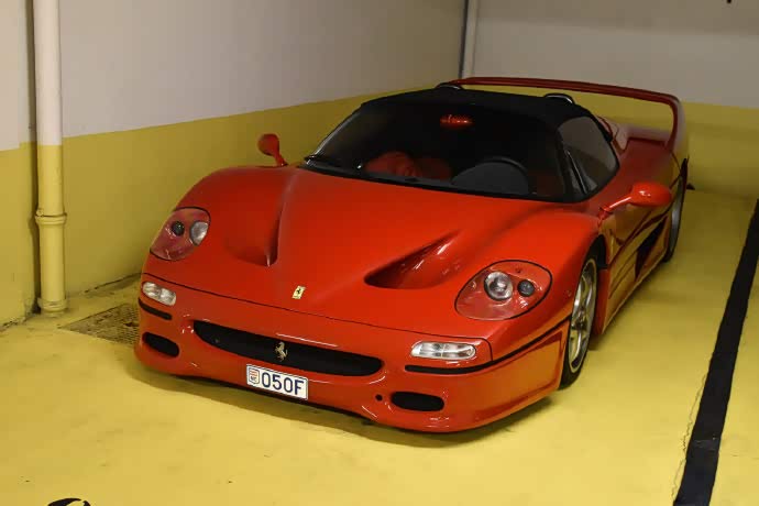 红色法拉利f50,霸气十足,太帅了!